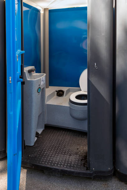 Best Porta potty delivery and setup  in Montague, MI